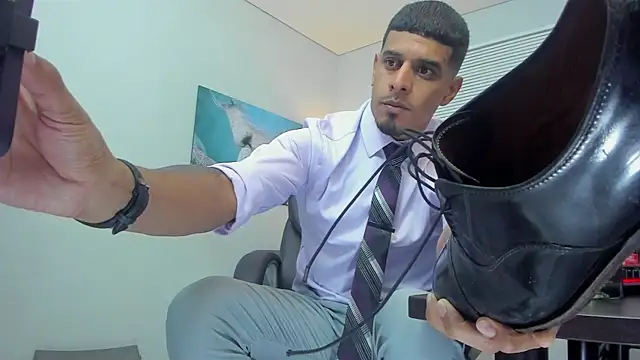 vincen jose online show from April 2026 01:50:01 AM