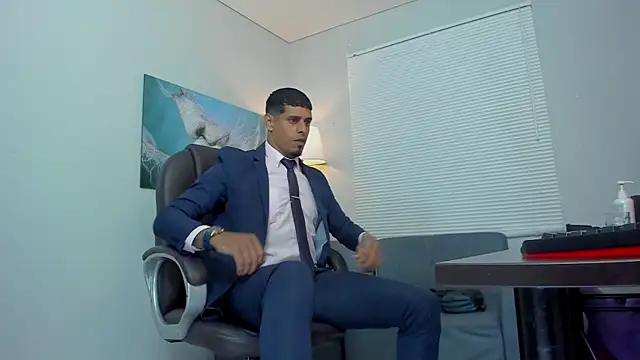 vincen jose online show from November 2025 02:56:01 AM