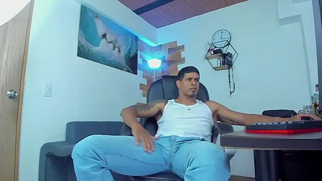 vincen jose online show from March 2025 01:10:01 AM