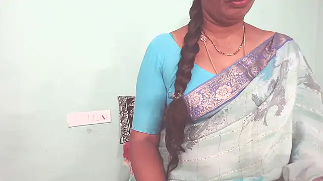 shrutitelugu69 online show from April 2026 05:11:01 PM