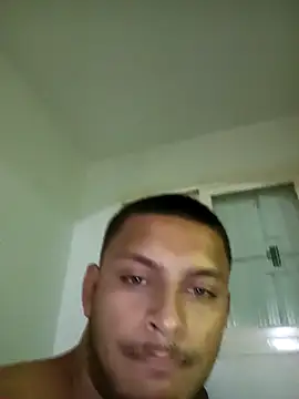 emrehliug12 online show from April 2026 06:03:01 AM