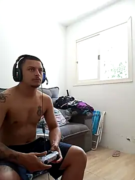 emrehliug12 online show from December 2024 05:21:01 PM