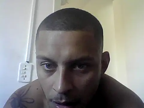 emrehliug12 online show from February 2026 03:52:01 PM