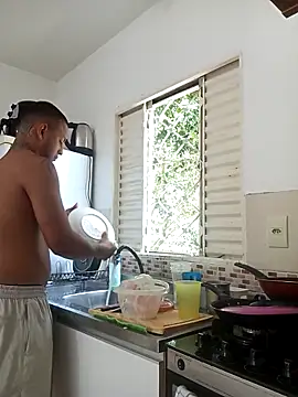 emrehliug12 online show from February 2026 03:10:01 PM