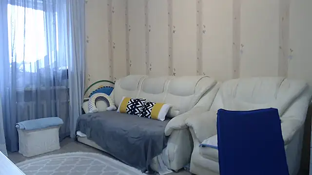 Alma44 online show from November 2025 09:57:01 AM