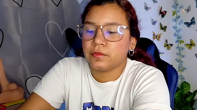 lucy hairypussy83 online show from September 2025 01:20:01 PM
