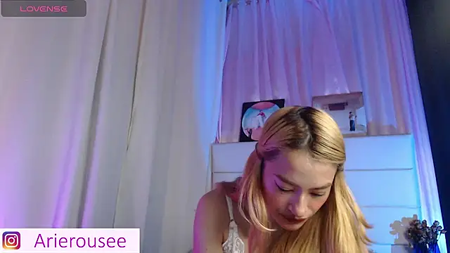arie rousee sub online show from October 2025 12:00:01 AM