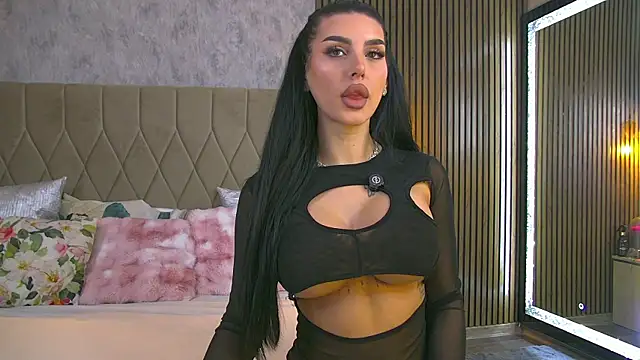 Snapshot of AmyBlair chatting on November 2025 08:36:02 AM AmyBlair online show from November 2025 08:36:02 AM