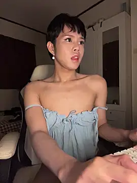 Plaxtique online show from January 2026 07:19:02 PM