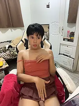 Plaxtique online show from January 2026 07:17:01 PM