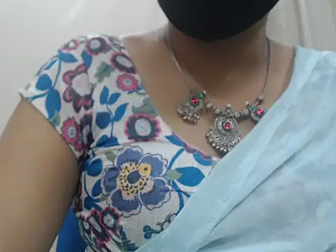 Snapshot of Lovely_Siri_23 chatting on June 2026 02:12:02 PM Lovely Siri 23 online show from June 2026 02:12:02 PM