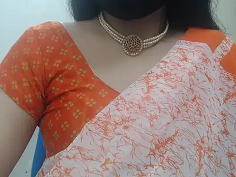 Snapshot of Lovely_Siri_23 chatting on July 2026 05:04:01 AM Lovely Siri 23 online show from July 2026 05:04:01 AM