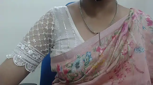 Lovely Siri 23 online show from February 2025 06:19:02 PM