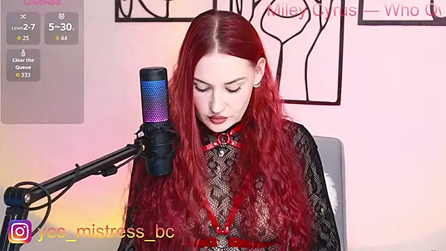 Vicky Fetish online show from April 2026 01:03:01 PM