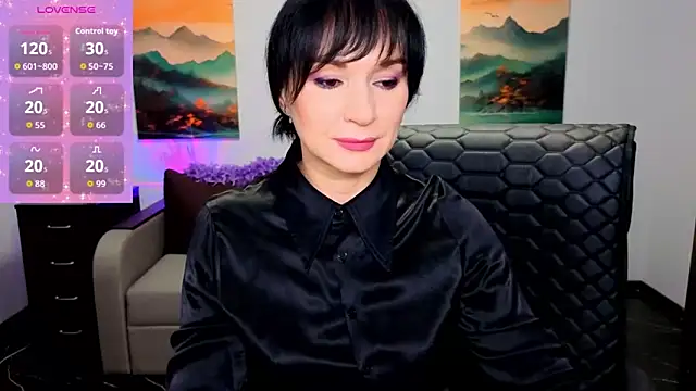 Sofia Ford online show from October 2025 01:32:02 PM