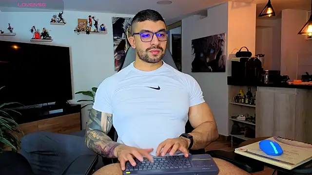 Michael Diamond online show from December 2025 02:11:02 AM