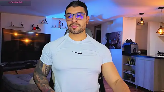 Michael Diamond online show from October 2025 03:05:01 AM