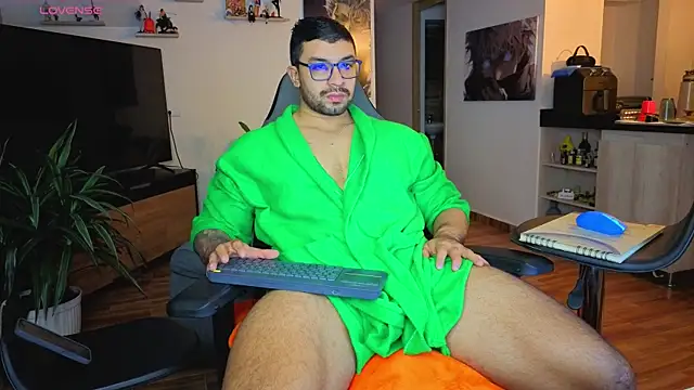 Michael Diamond online show from November 2025 01:53:02 AM