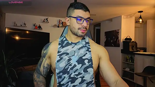 Michael Diamond online show from November 2025 03:50:02 AM