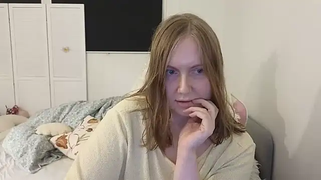 Snapshot of lilleambi chatting on March 2026 08:37:01 PM lilleambi online show from March 2026 08:37:01 PM