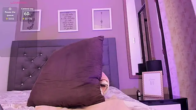 AlissonnFoxx online show from December 2025 08:30:01 PM