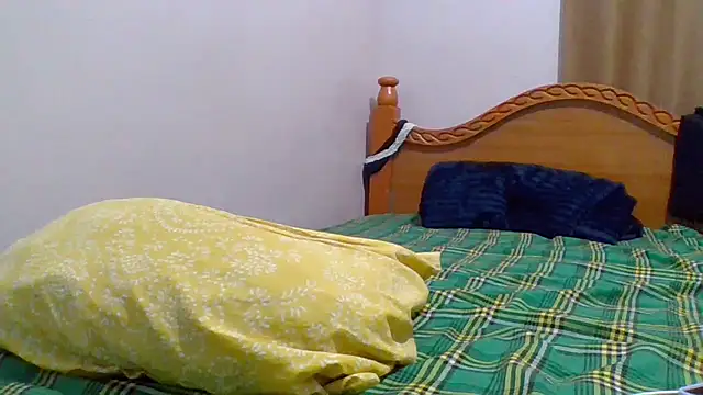 sweet-fancy online show from March 2026 03:34:01 AM