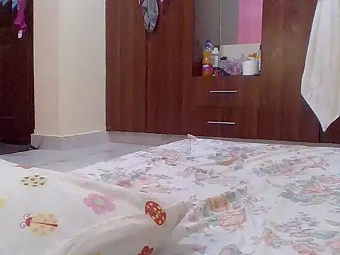 sweet-fancy online show from November 2025 06:19:01 AM