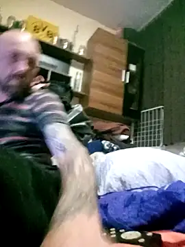 PIercingBoy38 online show from April 2026 07:29:04 PM