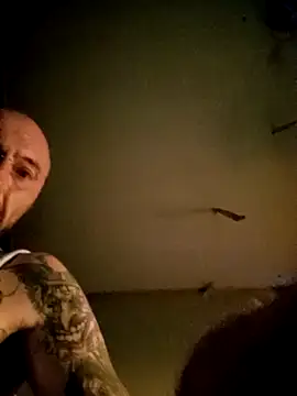 PIercingBoy38 online show from November 2025 02:05:01 AM