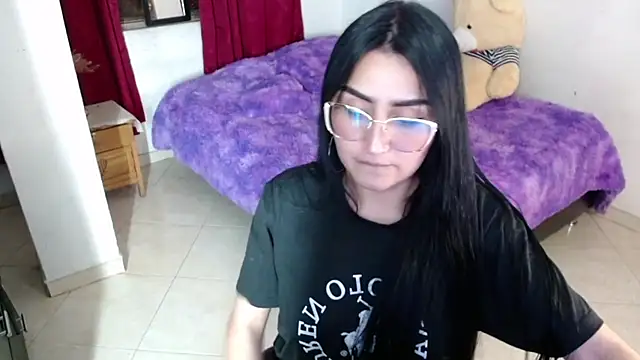 Tiffani Williams online show from February 2026 11:27:02 PM