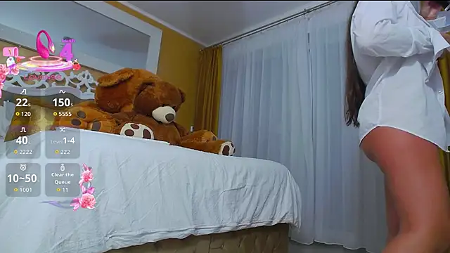 GoldenCaroline online show from February 2026 05:04:02 PM