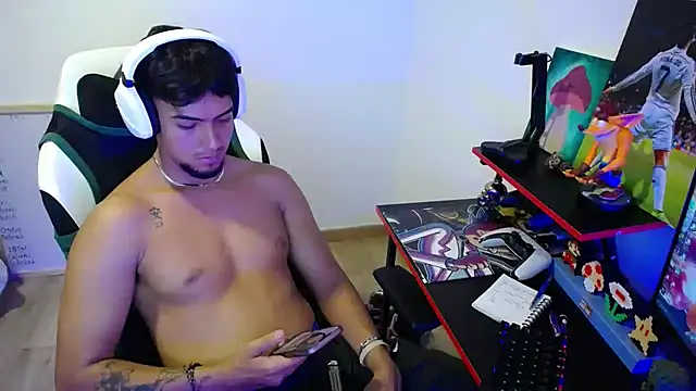 Snapshot of matias_bianco chatting on November 2025 06:46:02 AM matias bianco online show from November 2025 06:46:02 AM