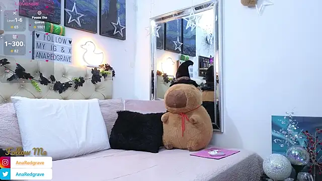 AnnaRedgrave online show from November 2025 07:24:01 AM