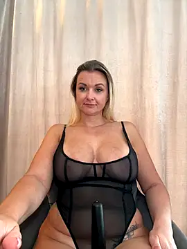 Bella-Tight online show from January 2026 09:26:01 AM