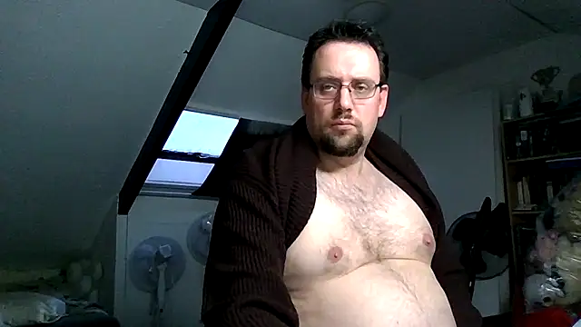 rdewaard81 online show from December 2025 03:22:02 PM