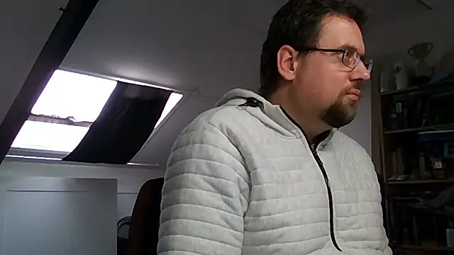 rdewaard81 online show from December 2025 12:37:01 PM