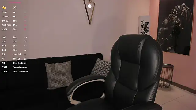 LizzHamilton   online show from February 2026 08:53:01 PM