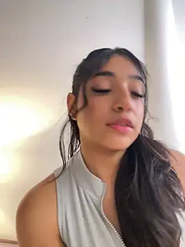 Bellafr online show from January 2025 08:48:02 PM