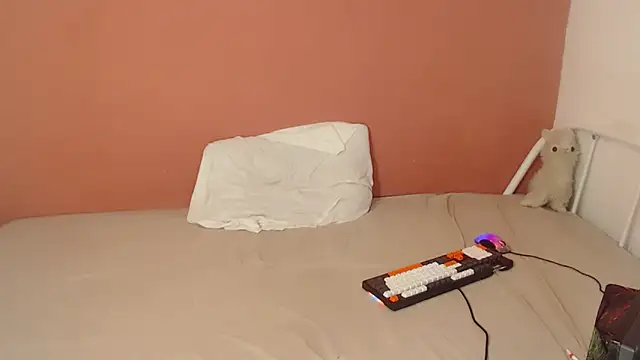 Oliver sweet  online show from March 2026 12:48:02 AM