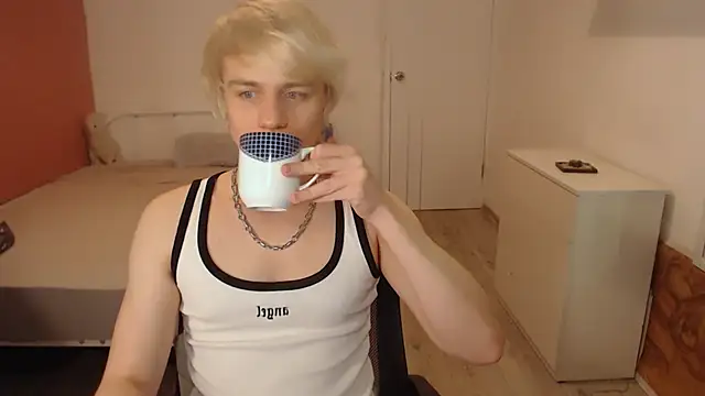 Oliver sweet  online show from February 2026 12:43:01 AM