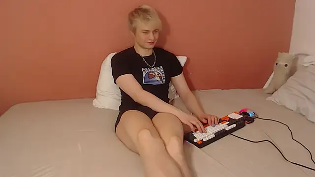 Oliver sweet  online show from April 2026 01:17:02 AM