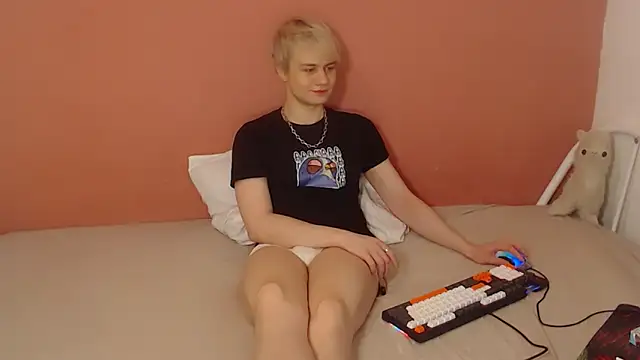 Oliver sweet  online show from March 2026 12:49:02 AM