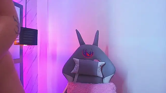 sayumi dirty online show from February 2026 07:14:01 PM