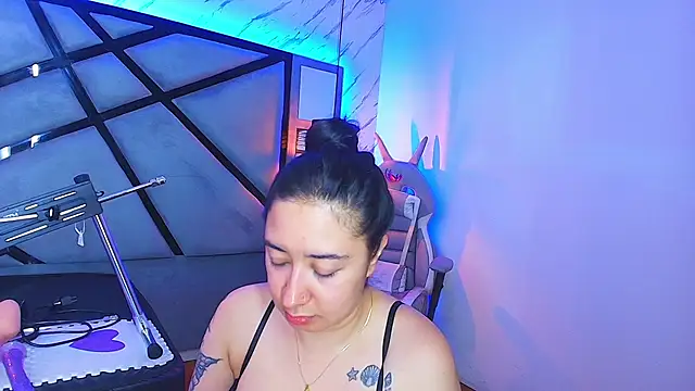 sayumi dirty online show from April 2026 07:20:02 PM