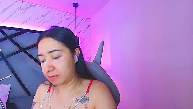 sayumi dirty online show from March 2026 07:10:02 PM