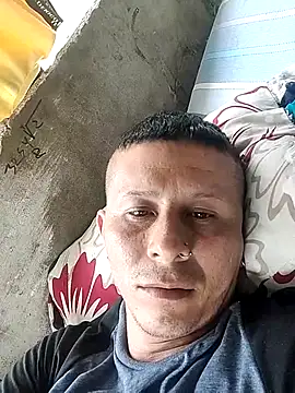 Snapshot of Somospareja1987 chatting on October 2025 06:51:01 PM Somospareja1987 online show from October 2025 06:51:01 PM
