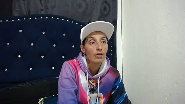 Snapshot of anyu1306 chatting on March 2025 02:26:01 AM anyu1306 online show from March 2025 02:26:01 AM