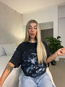 Miss sagitario online show from November 2025 12:15:02 PM