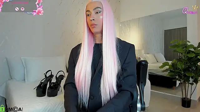 Miss sagitario online show from February 2026 12:16:02 PM