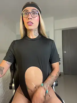 Miss sagitario online show from April 2026 12:07:02 PM